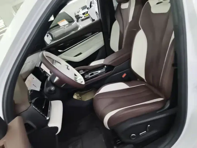 Geely Xingyue L — Фото автомобиля 14