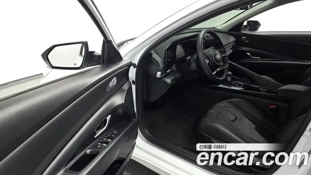 Hyundai AVANTE Новый Avante (CN7) — Фото автомобиля 5