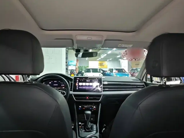 Volkswagen Tiguan X — Фото автомобиля 17