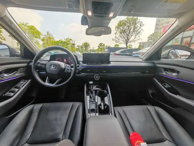 Honda Accord — Фото автомобиля 5