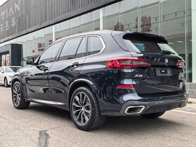 BMW X5 — Фото автомобиля 9