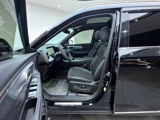 GAC Trumpchi GS8 — Фото автомобиля 14