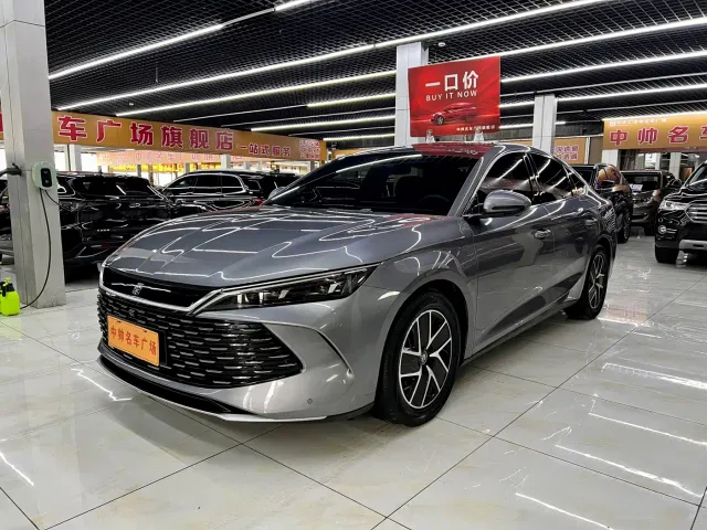 Фотография автомобиля — BYD Qin L