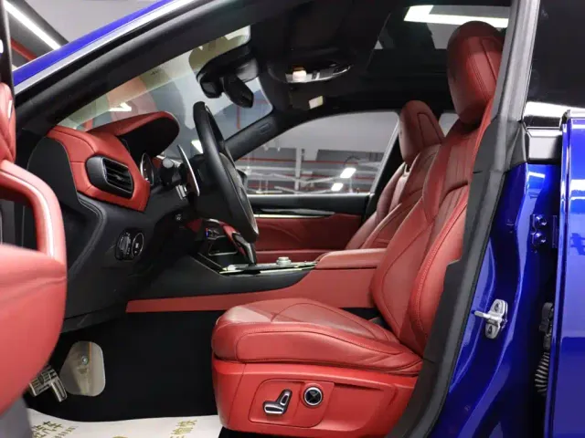 Maserati Levante — Фото автомобиля 6