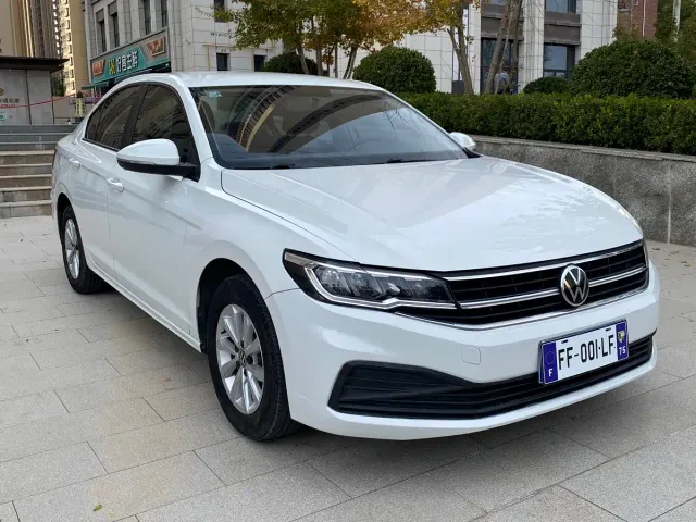 Volkswagen Bora — Фото автомобиля 3