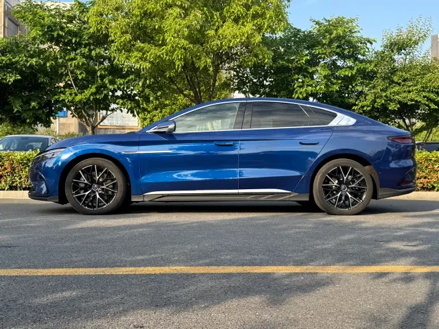 BYD Han — Фото автомобиля 7