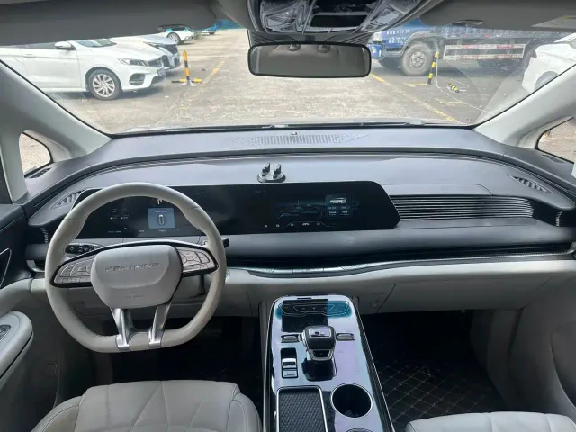 Forthing Xinghai V9 — Фото автомобиля 9