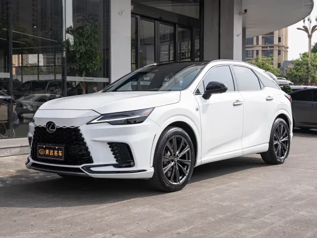 Фотография автомобиля — Lexus RX