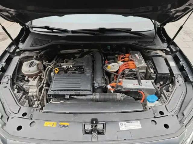 Volkswagen Passat — Фото автомобиля 19