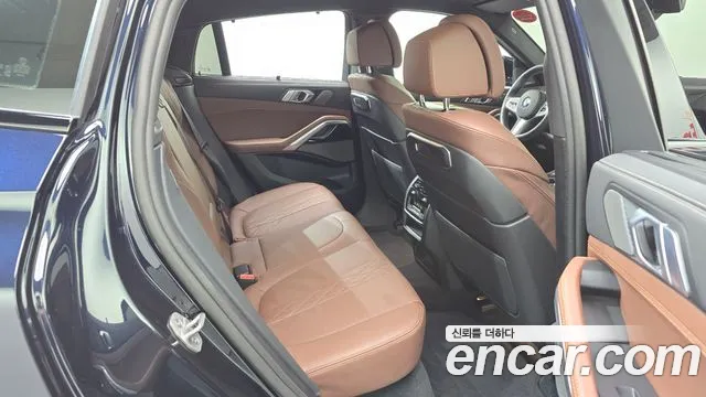 BMW X6 xDrive40i M Sport — Фото автомобиля 18