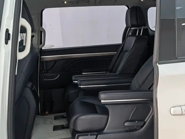 GAC Trumpchi M8 — Фото автомобиля 8