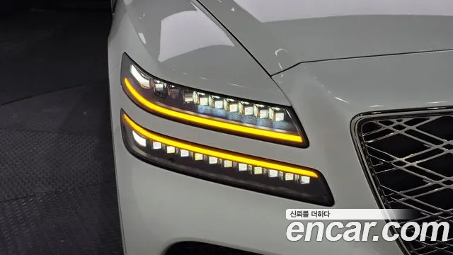 Genesis GV80 — Фото автомобиля 21