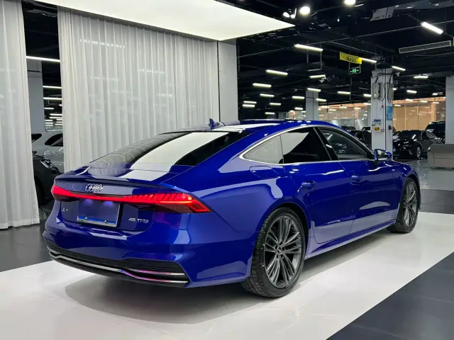 Audi A7 — Фото автомобиля 10