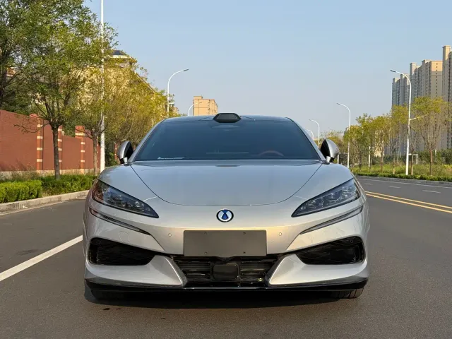 Denza Z9GT — Фото автомобиля 2