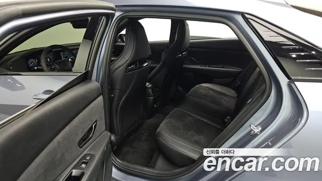 Hyundai AVANTE — Фото автомобиля 12