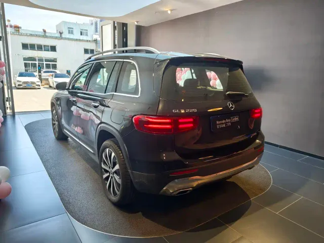 Mercedes-Benz GLB-Class — Фото автомобиля 11