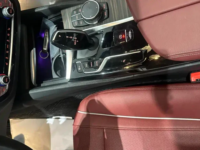 BMW 5 Series — Фото автомобиля 4
