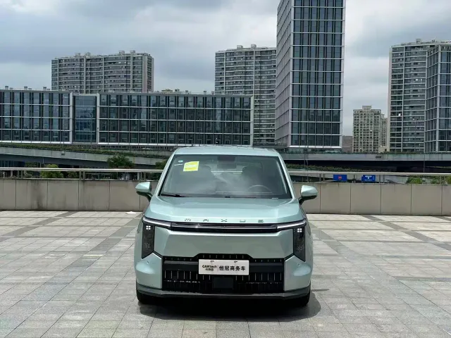 Maxus Dajia 7 — Фото автомобиля 2