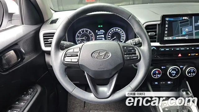 Hyundai Venue — Фото автомобиля 19