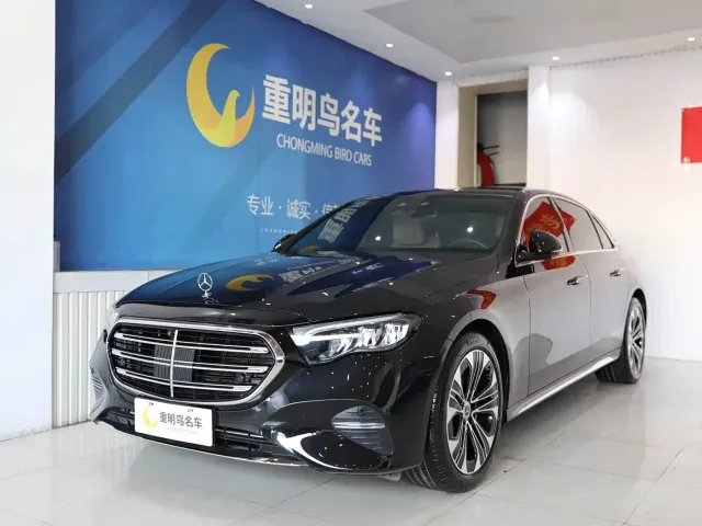 Фотография автомобиля — Mercedes-Benz E-Class