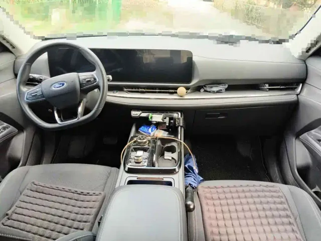 Ford Lingrui — Фото автомобиля 12