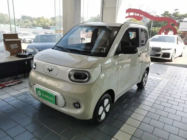 Фотография автомобиля — Wuling Hongguang Mini EV