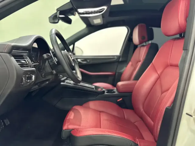 Porsche Macan — Фото автомобиля 11