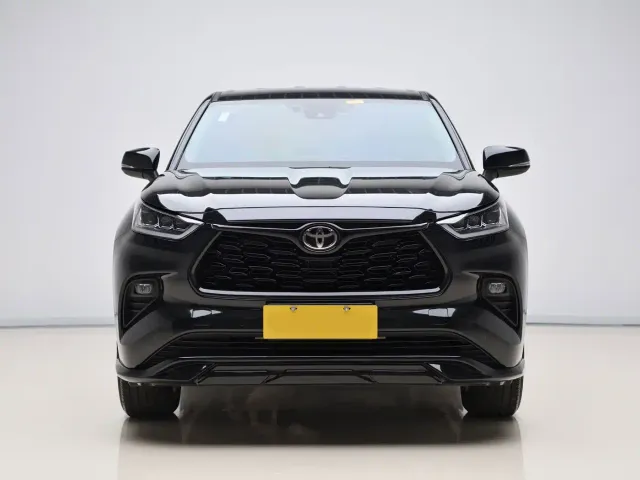 Toyota Highlander — Фото автомобиля 2