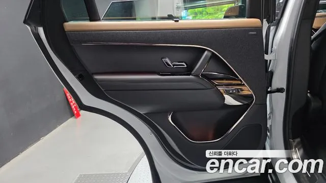 Land Rover Range Rover Sport — Фото автомобиля 25