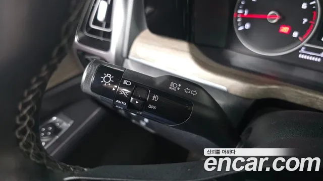 Kia Sorento Sorento 4-е поколение Бензин 2.5T 2WD — Фото автомобиля 29