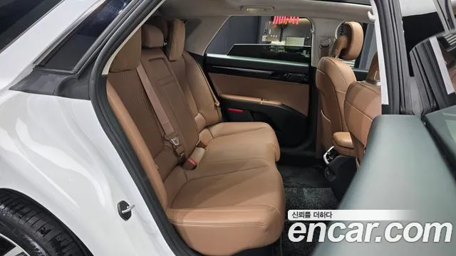 Hyundai Grandeur GN7 — Фото автомобиля 18