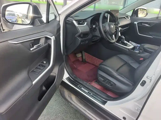Toyota Wildlander — Фото автомобиля 15