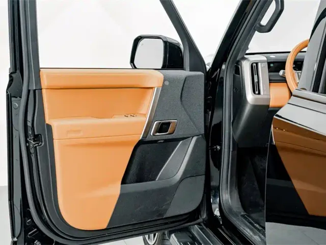 iCAR V27 — Фото автомобиля 16