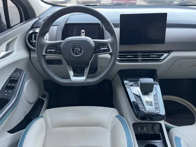 BYD Yuan Pro — Фото автомобиля 10
