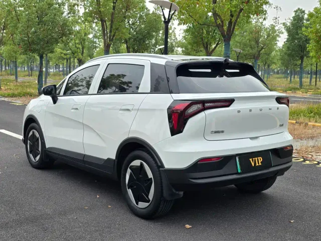 Geely Geometry E Firefly — Фото автомобиля 6