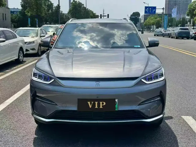 BYD Song PLUS — Фото автомобиля 2