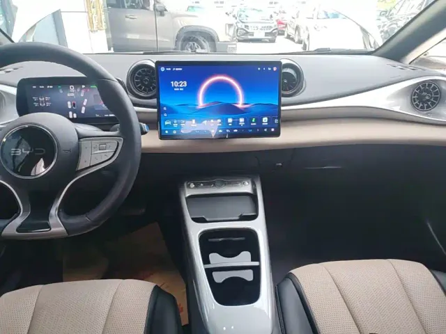 BYD Dolphin — Фото автомобиля 12