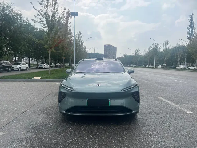 Nio ET7 — Фото автомобиля 2