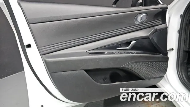 Hyundai Avante CN7 — Фото автомобиля 13