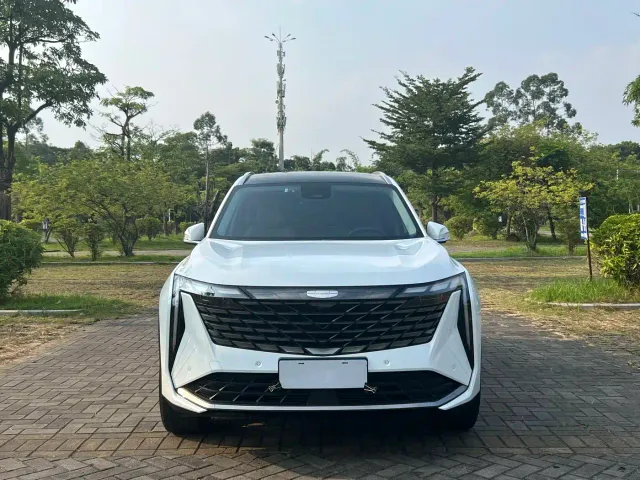 Geely Boyue L — Фото автомобиля 2
