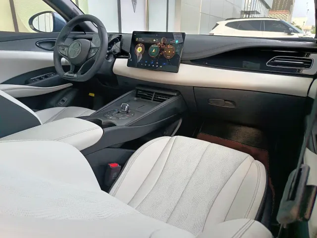 BYD Seal 06 — Фото автомобиля 13