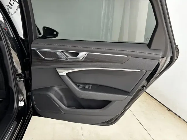 Audi A6L — Фото автомобиля 21