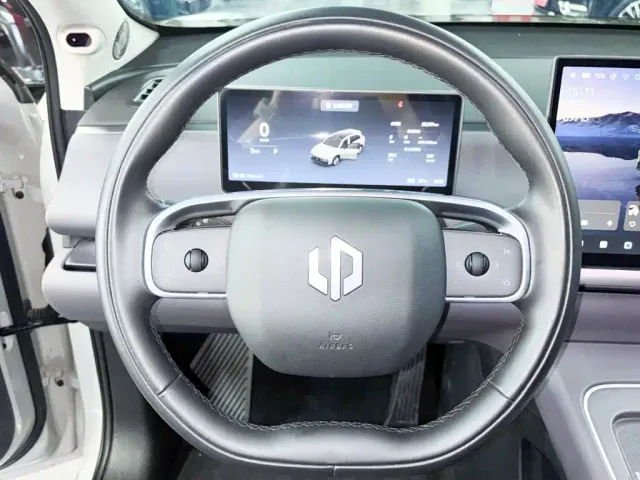 Leapmotor C10 — Фото автомобиля 21