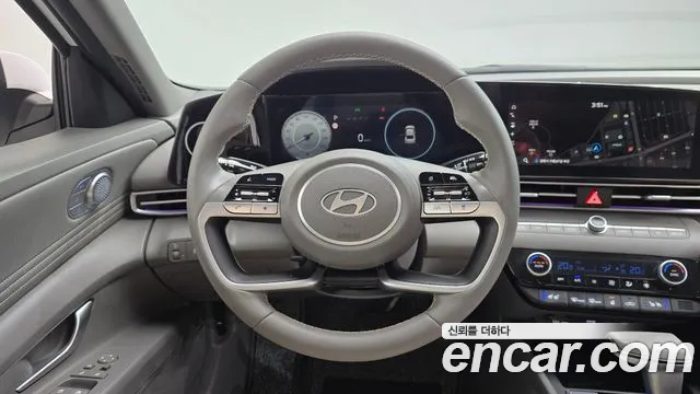 Hyundai Avante CN7 — Фото автомобиля 19