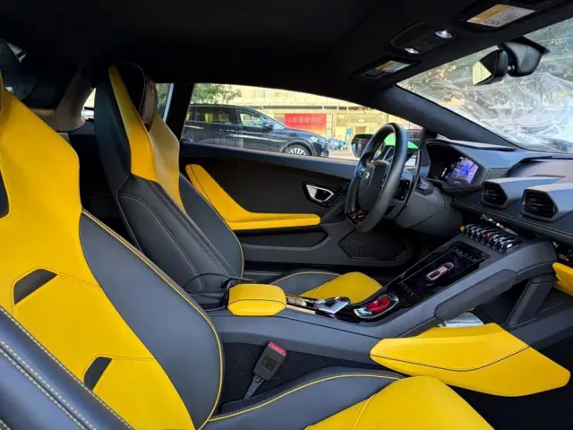 Lamborghini Huracan — Фото автомобиля 6