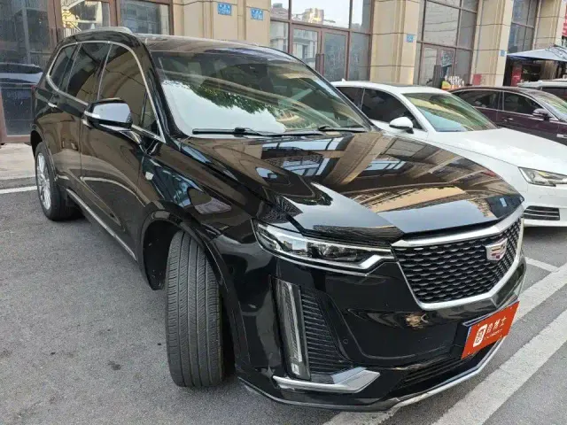Cadillac XT6 — Фото автомобиля 3