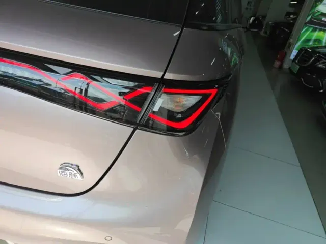 BYD Dolphin — Фото автомобиля 7