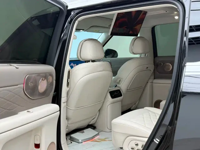 IM Motors LS9 — Фото автомобиля 6