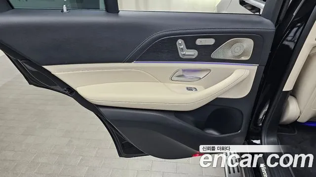 Mercedes-Benz GLE-Class — Фото автомобиля 21