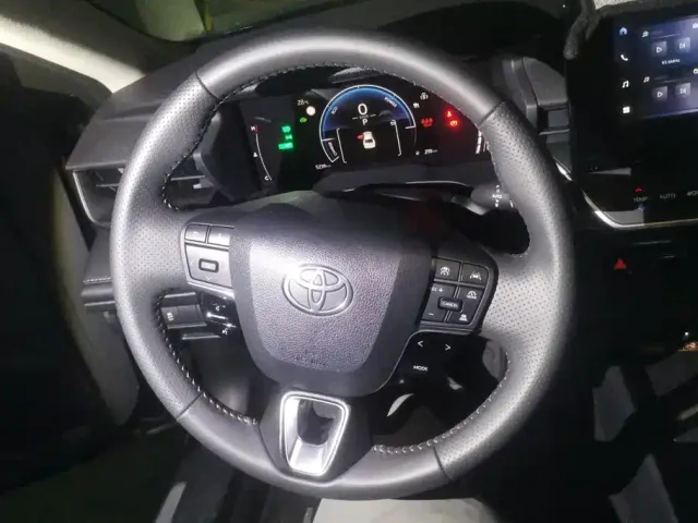 Toyota Camry — Фото автомобиля 15